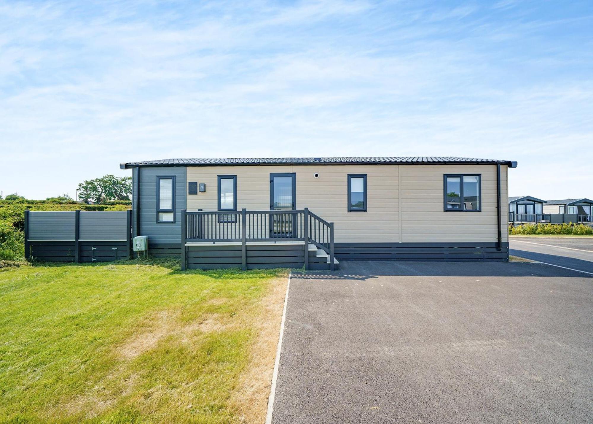 Green Meadows Country Park Hotell Harker Exteriör bild